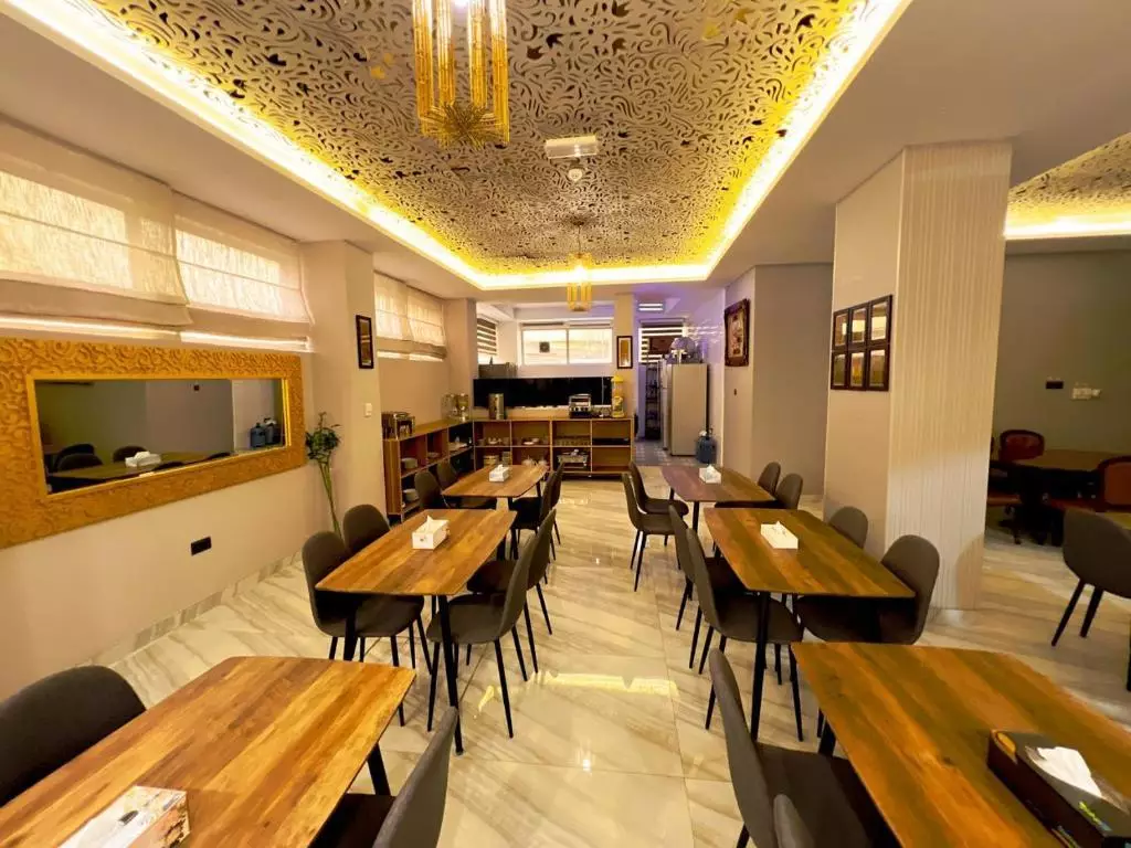 رستوران HOTEL SADAF